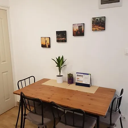 Rent Central *